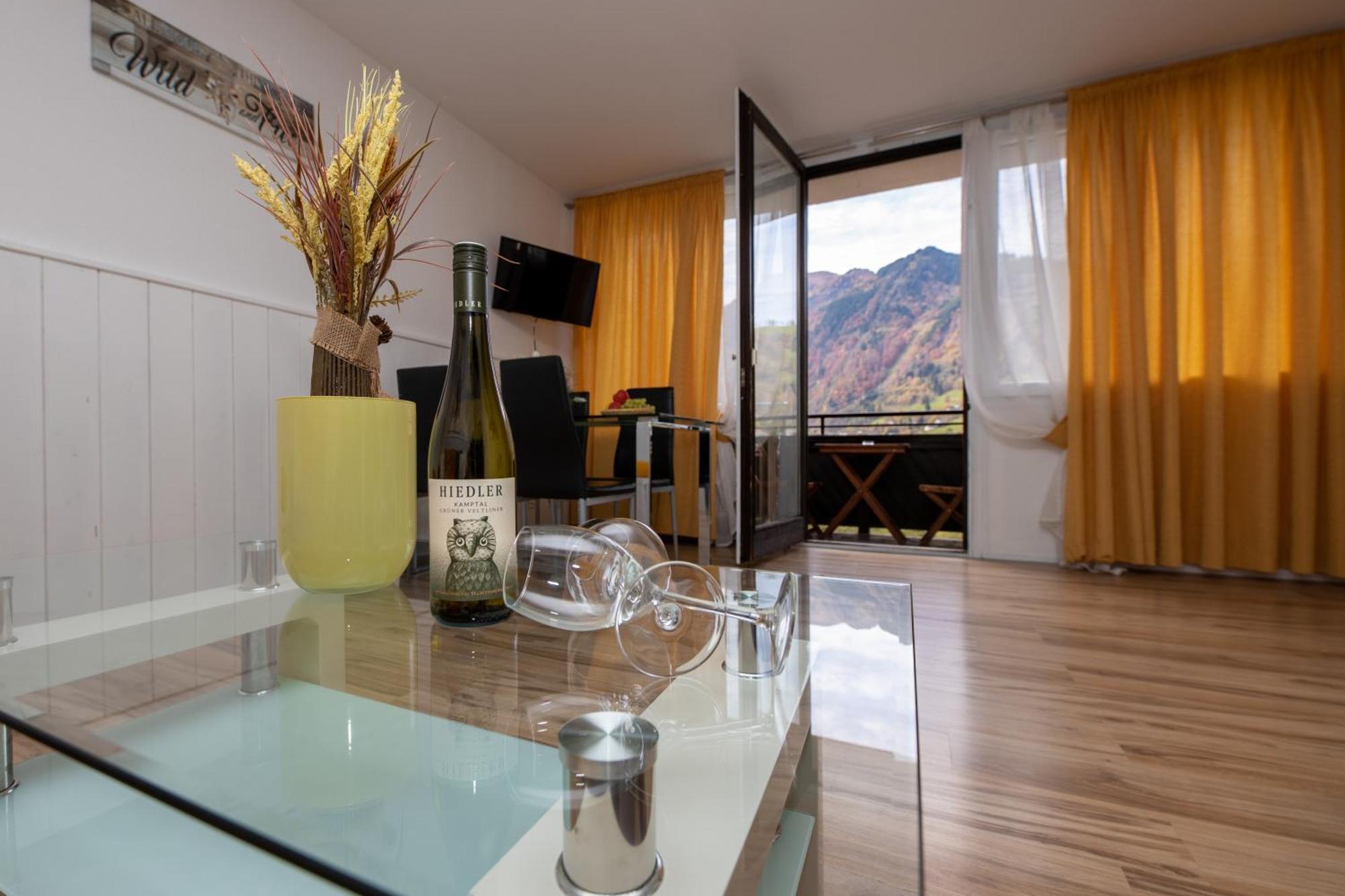 Apartment Gokaprun Mit Blick Auf Die Berge Extérieur photo