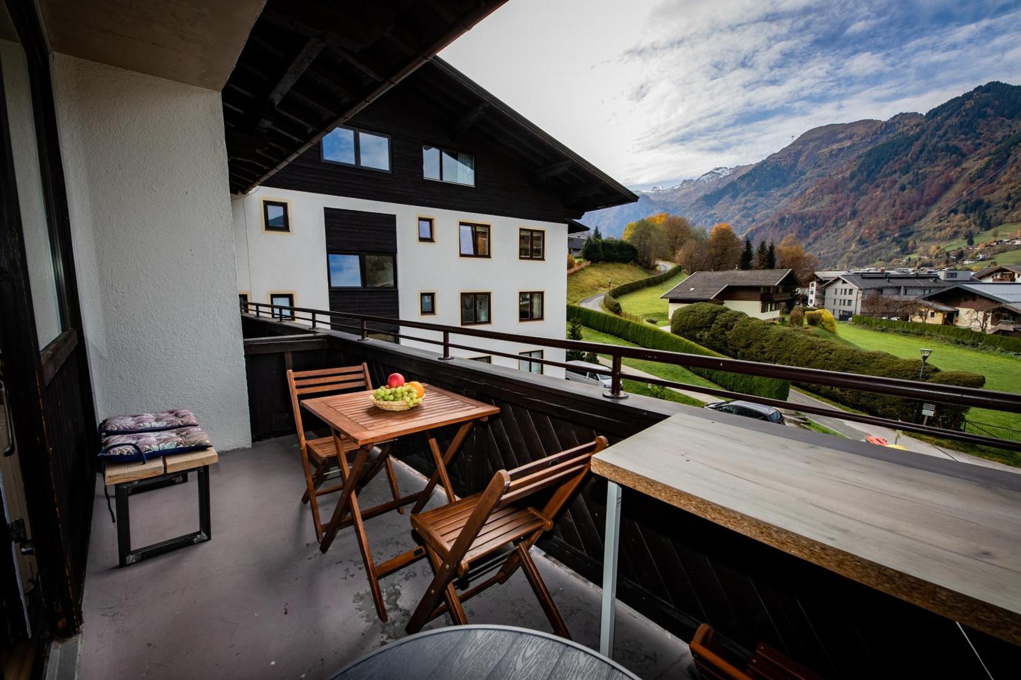 Apartment Gokaprun Mit Blick Auf Die Berge Extérieur photo